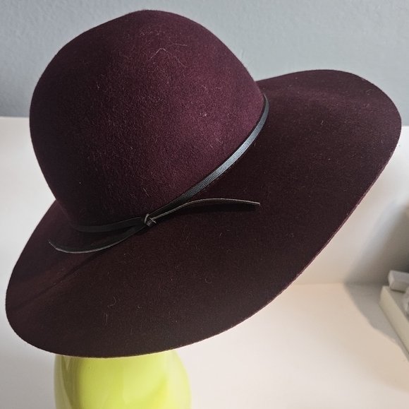 Ace Of Something  Australia Women's Size M 100% Wool Burgundy Floppy Hat - Picture 2 of 4